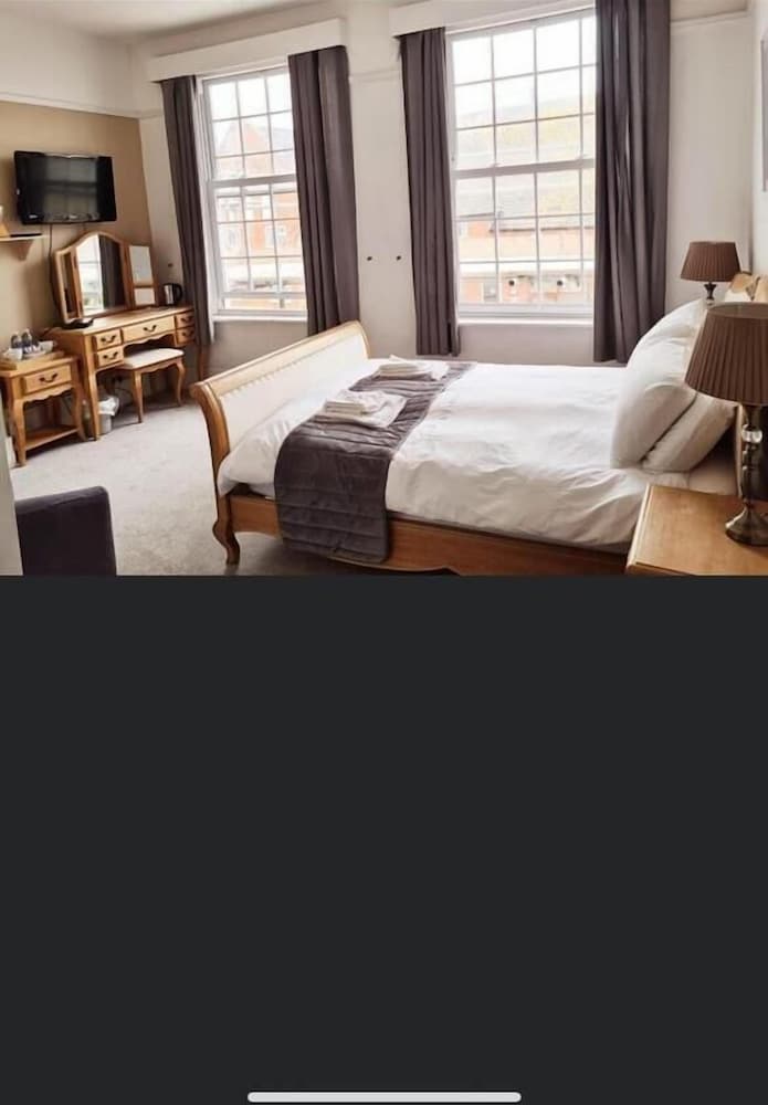 Wellington Hotel view 4
