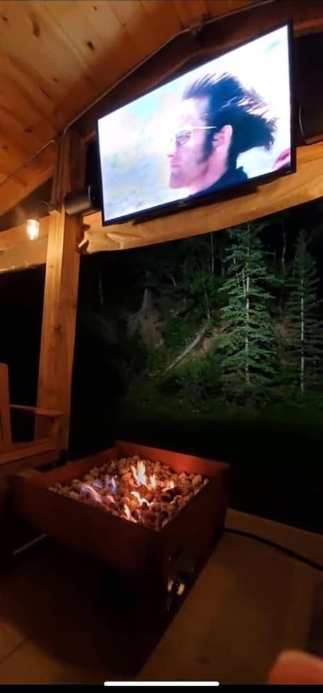 Whitetail Creek Resort