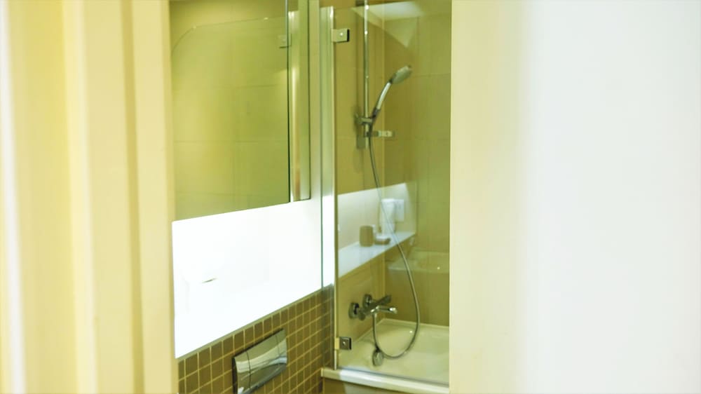 Accomodo London Southbank - Spacious & Elegant Apartments near Big Ben & London Eye