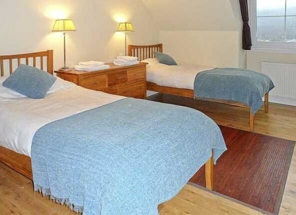 1 Loch Ness Hostel