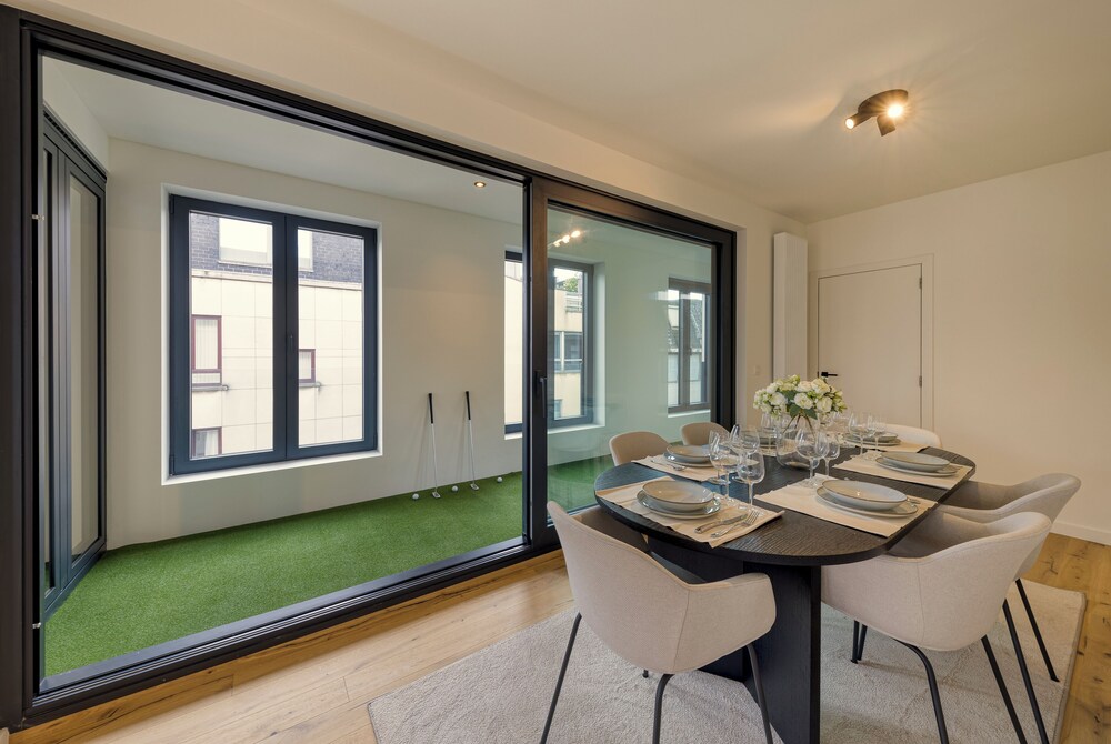 Designer flat 3BR & Mini Golf