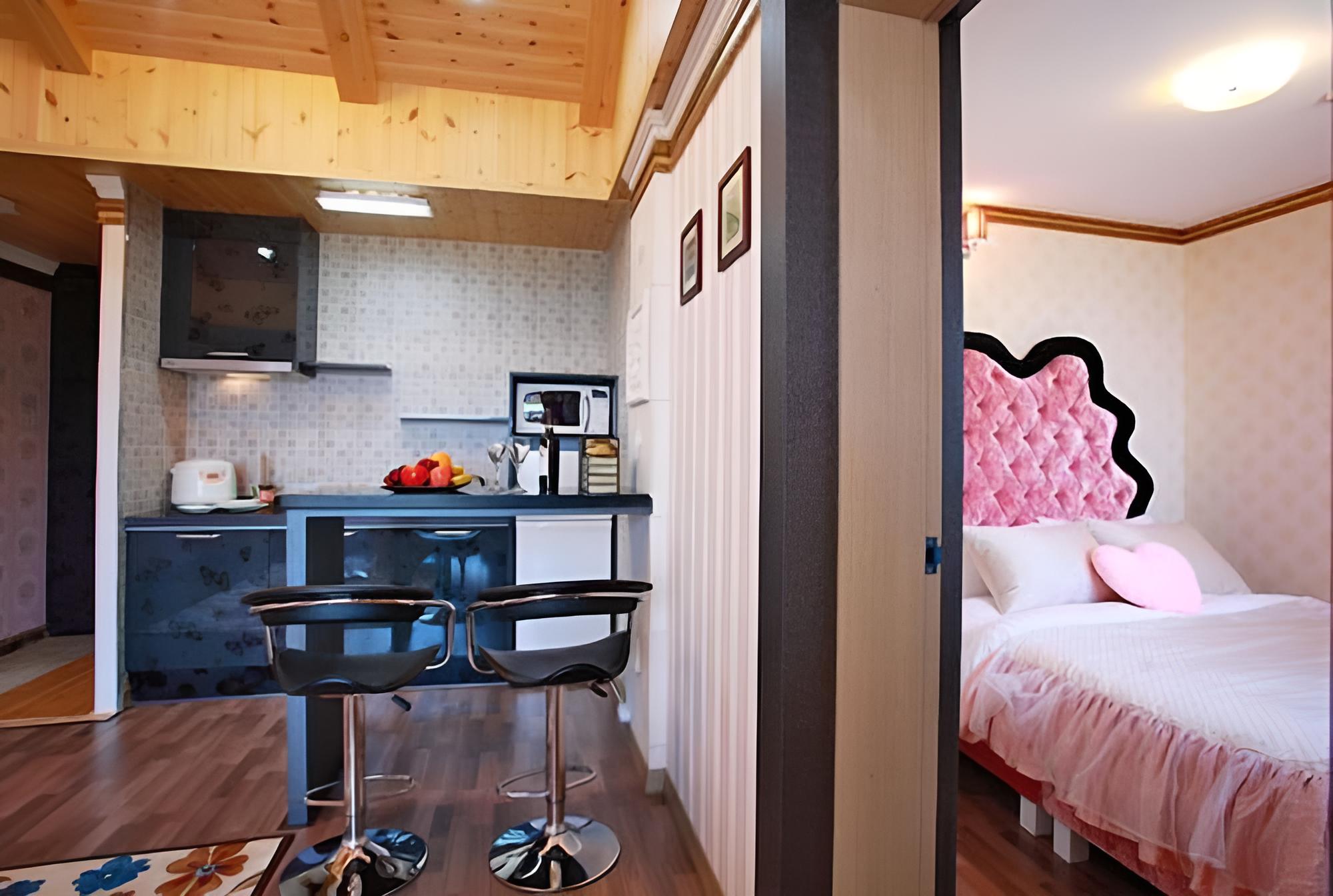 Taean Golden Wave Pension