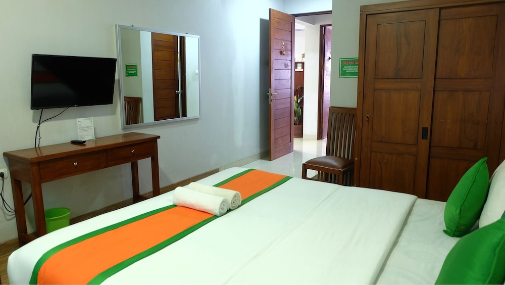 Villa Simply Homy Prambanan Private Pool view 4