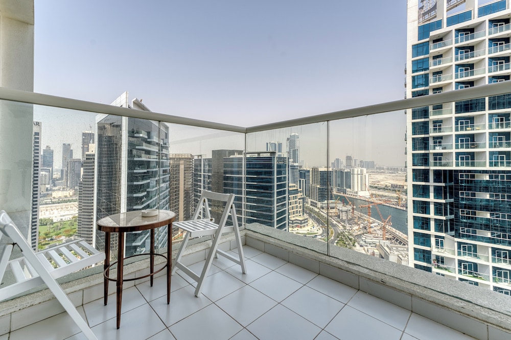 PVH - Stylish 1BR - Damac Prive