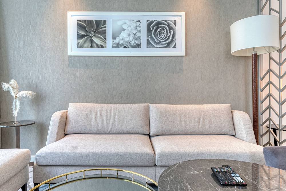 PVH - Stylish 1BR - Damac Prive