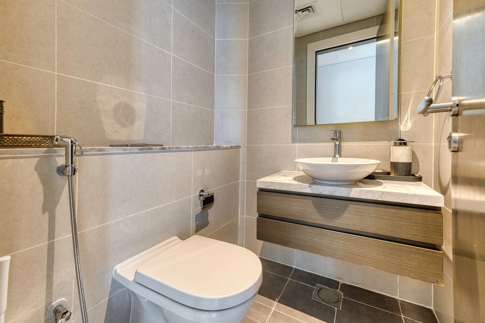 PVH - Stylish 1BR - Damac Prive