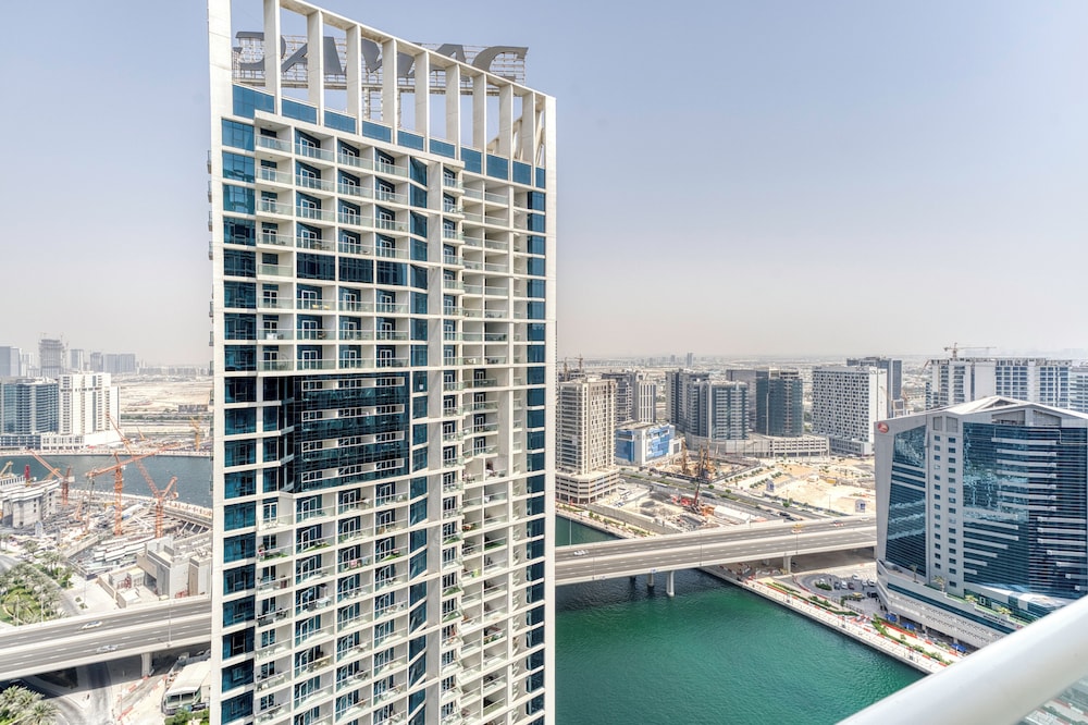 PVH - Stylish 1BR - Damac Prive