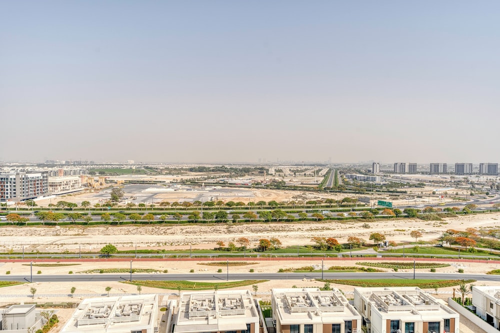 PVH - 1BR Lagoon View - District One
