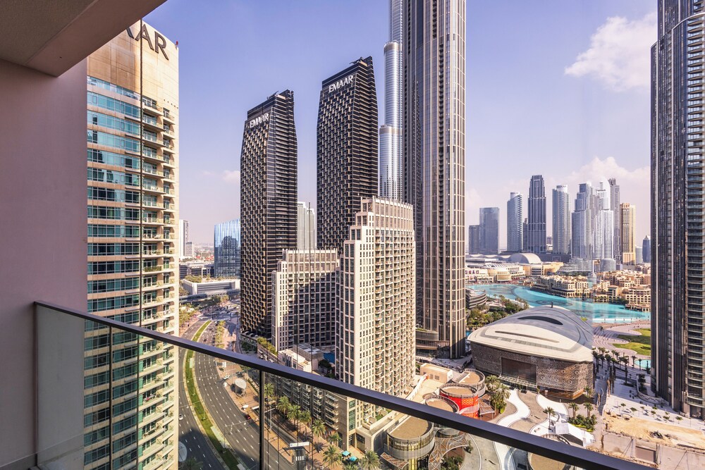 Venduras - Luxurious 4BR Burj Downtown
