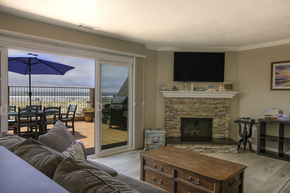 130 Pismo Shores 3 Bedroom Condo by Redawning view 4