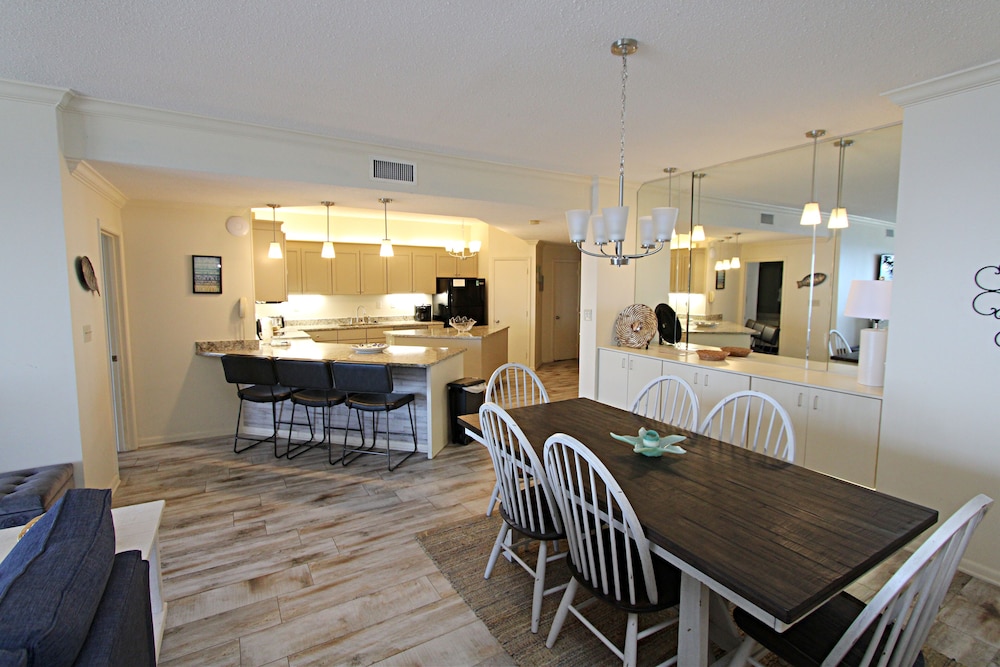 Romar House