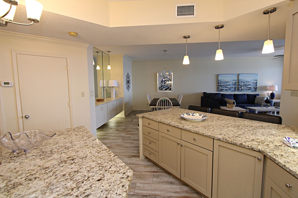 Romar House