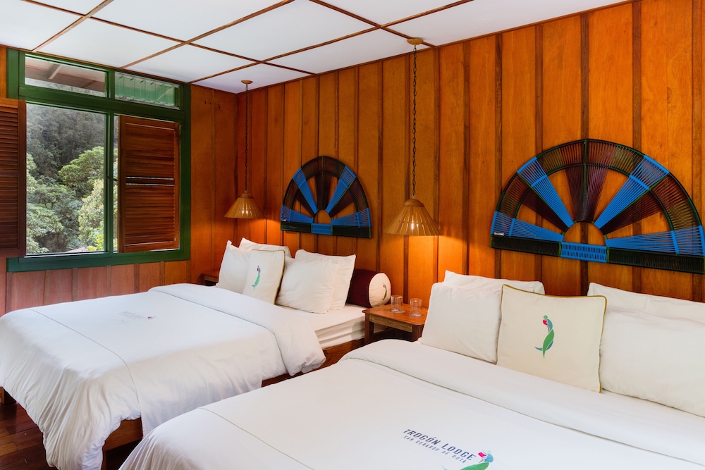 Trogon Lodge