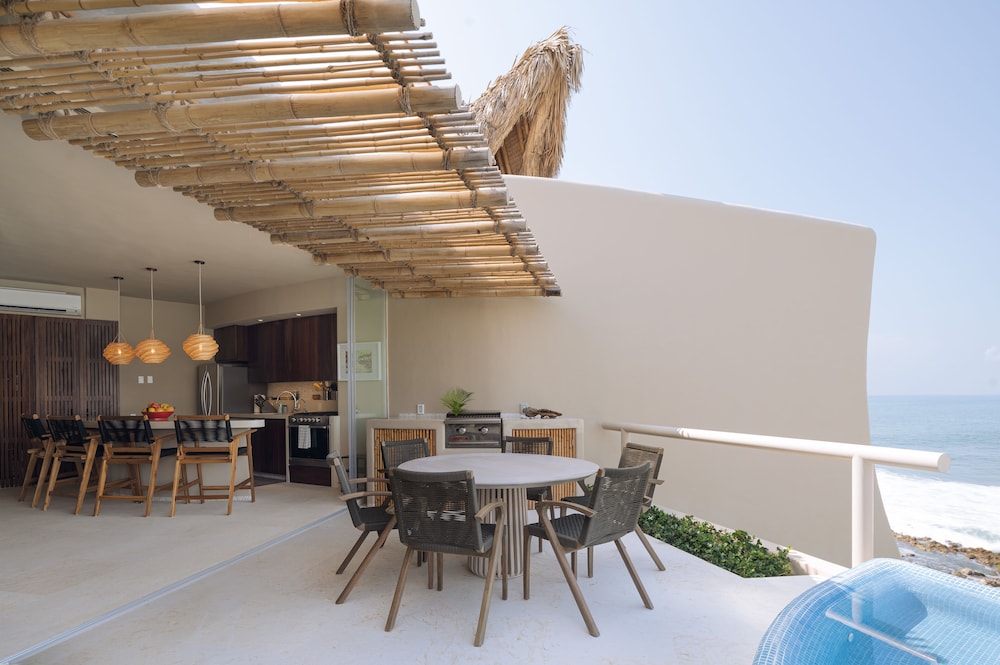 Punta Majahua Condos
