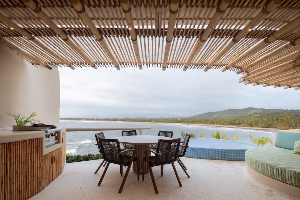 Punta Majahua Condos