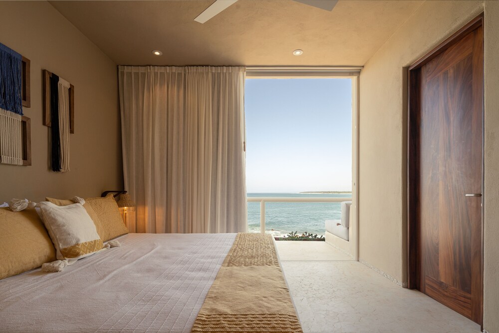 Punta Majahua Condos
