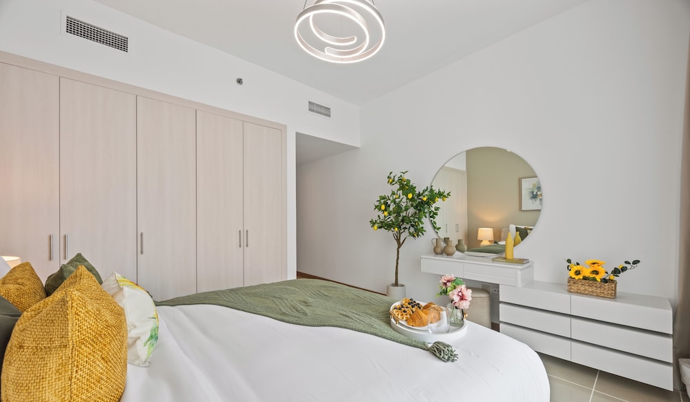 Aegean Charm 2BR Sulafa Tower Marina