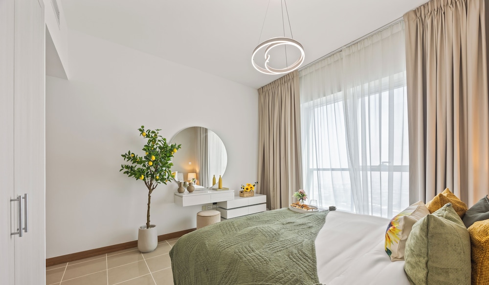 Aegean Charm 2BR Sulafa Tower Marina