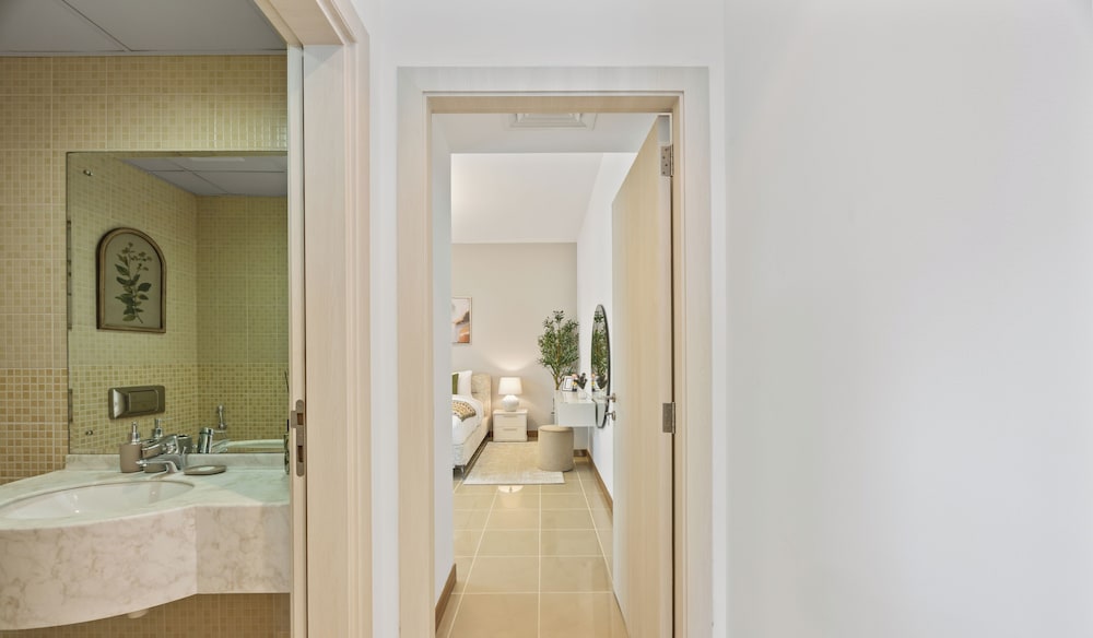 Aegean Charm 2BR Sulafa Tower Marina