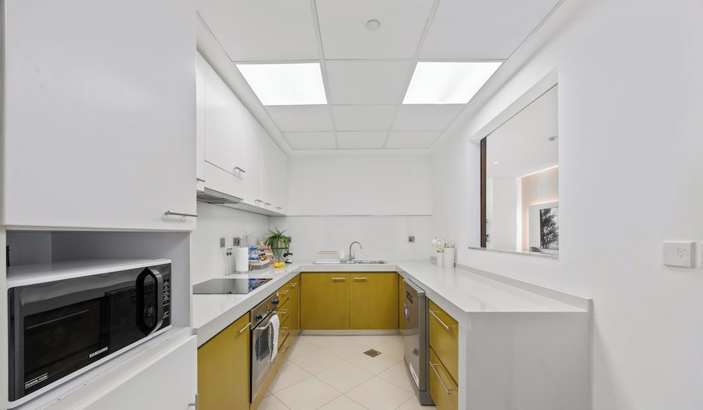 Creekside Haven 2BR Marsa Plaza DFC