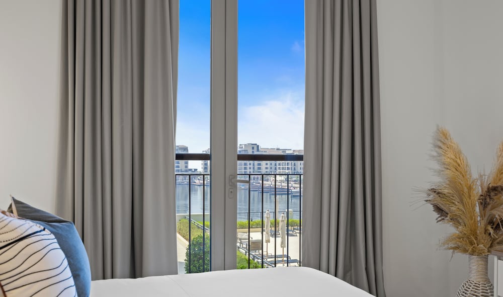 Boho Bayfront 1BR La Sirene Seaport View