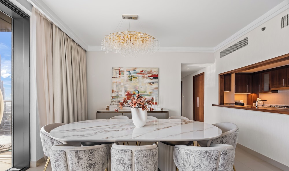 Prestigious 3.5 BR in Boulevard
