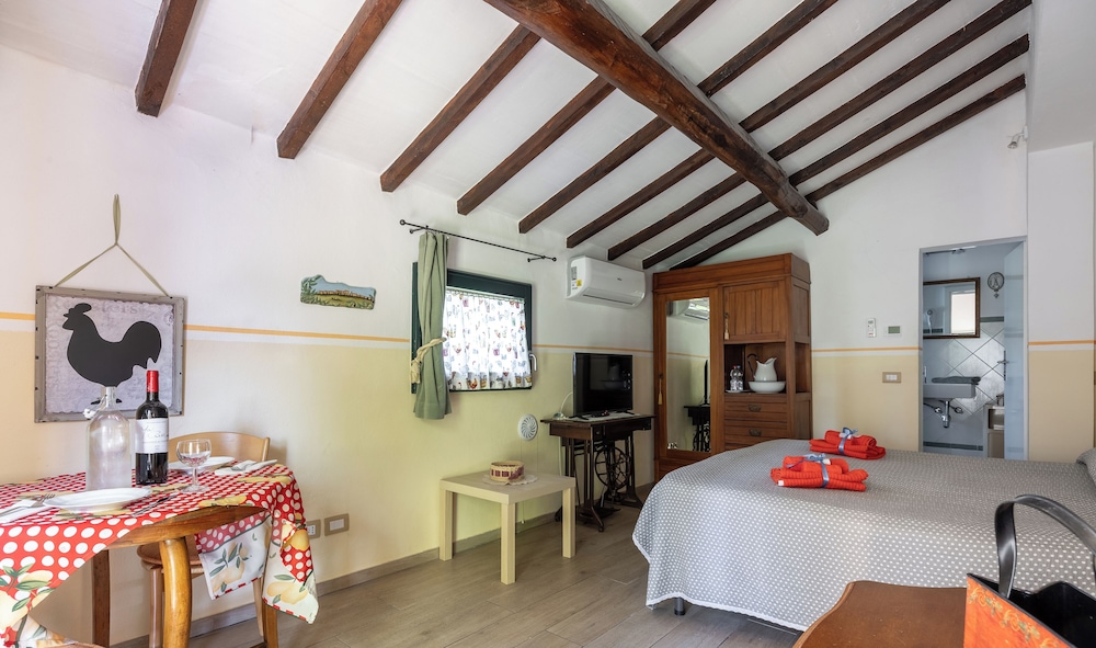 Maria Gabriella Home & Cottage