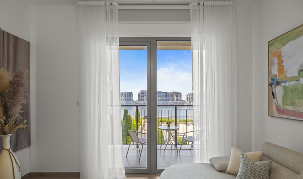 Boho Bayfront 1BR La Sirene Seaport View