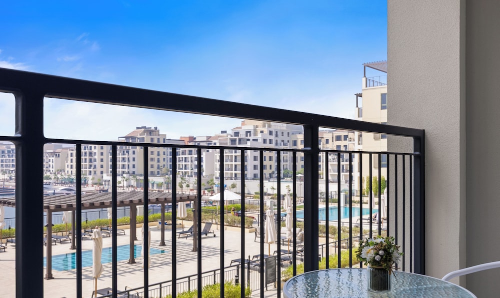 Boho Bayfront 1BR La Sirene Seaport View