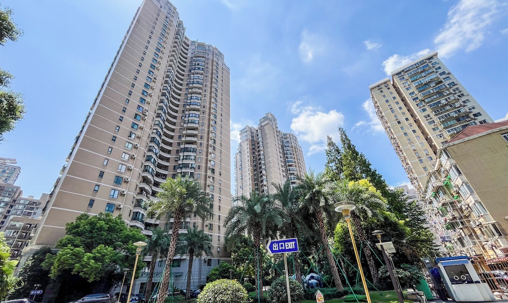 Tyms Stylish 3BR 2BA Apt Yongxin Century