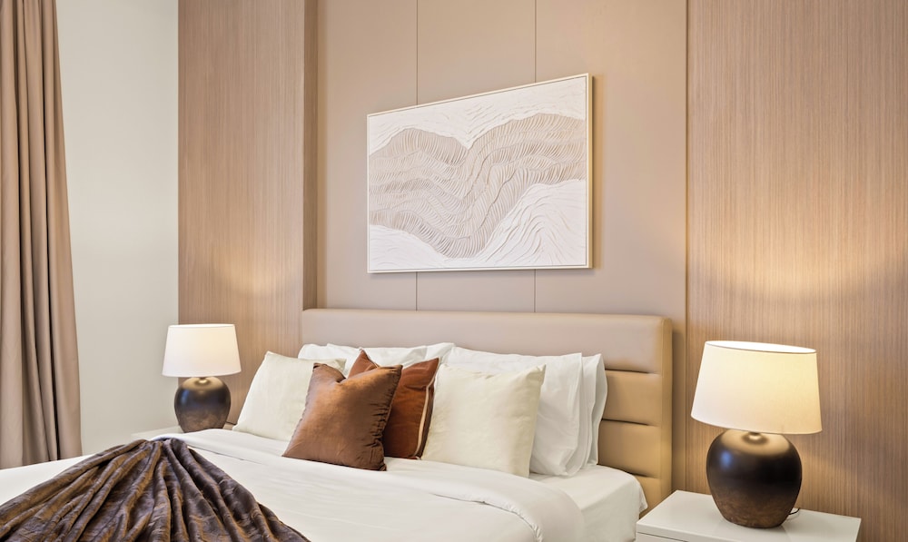 Portside Bliss La Mer 1 BR with Sea View