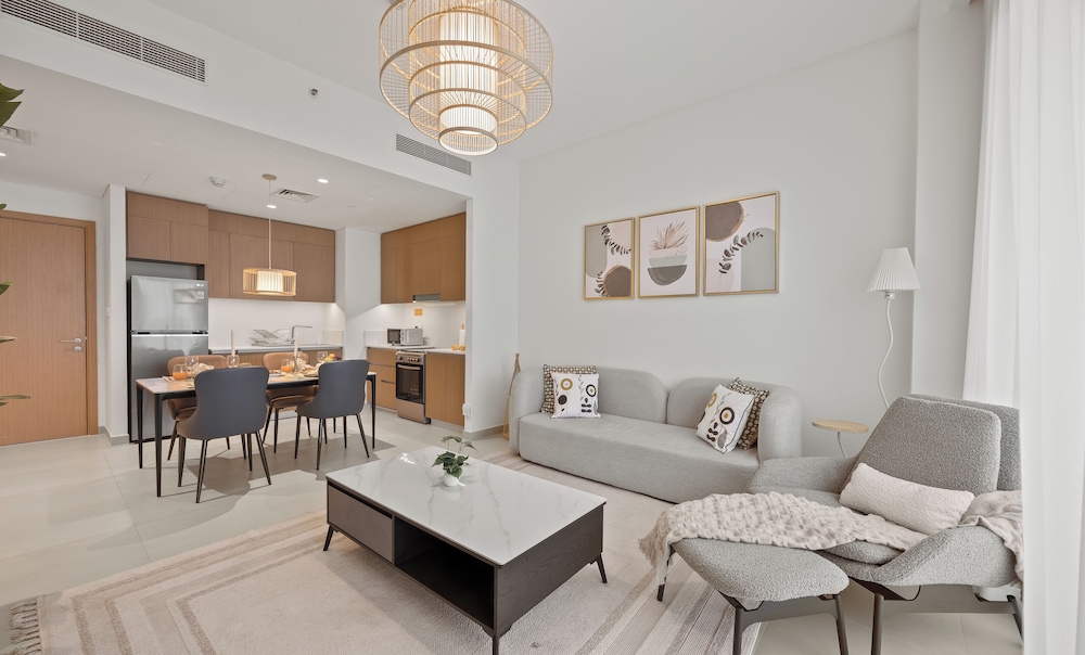 Serene 1 BR in Surf 2-Creek Beach Access