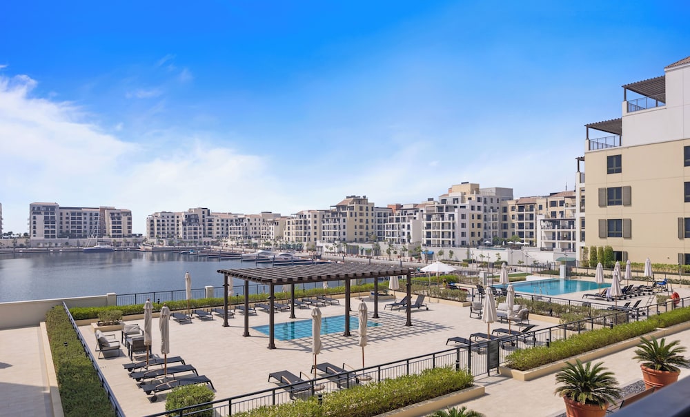 Boho Bayfront 1BR La Sirene Seaport View