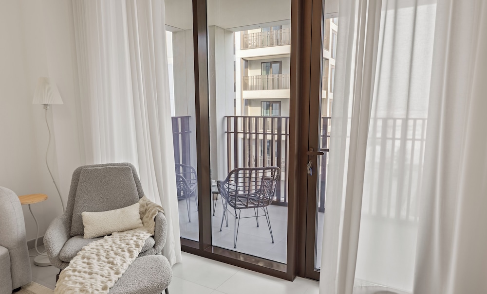 Serene 1 BR in Surf 2-Creek Beach Access