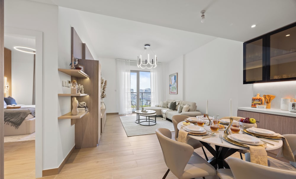 Boho Bayfront 1BR La Sirene Seaport View