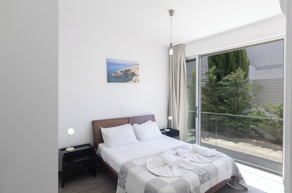 Protaras Holiday Villa Ccv4 view 5