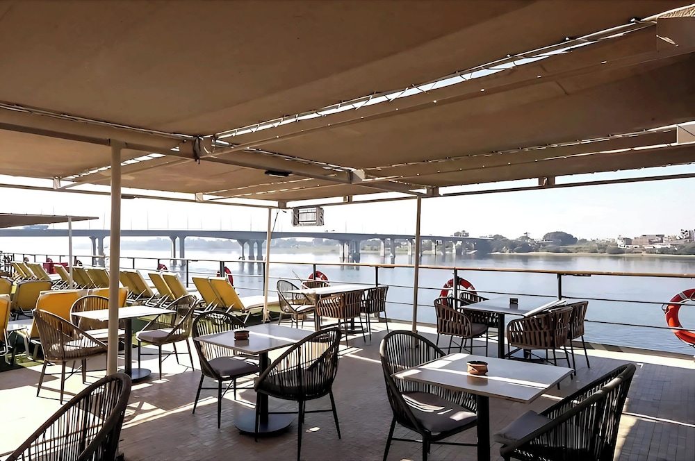Nile Cruise Essence every Monday from Aswan 3 nights and every Thursday from Luxor 4 nights
