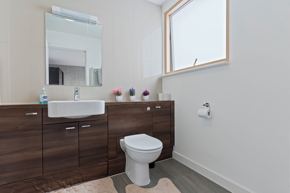 Retreat Private Rooftop 3 Bedroom Apartment