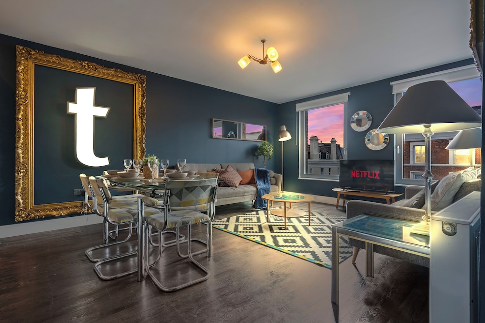 Kingsland High Street Apartment