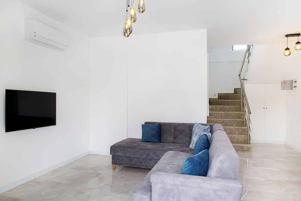 İmportantTravel BD4108 2Bedroomed Villa