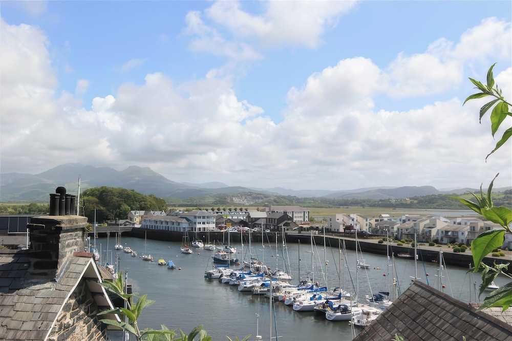 Harbour Station View