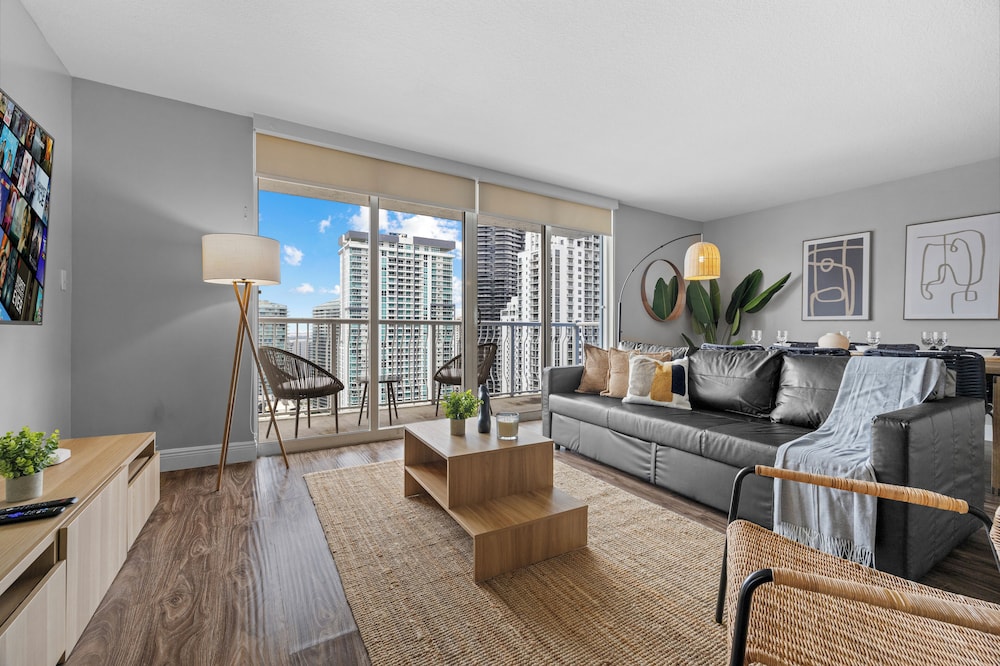 Chic Brickell Condos – Prime Location
