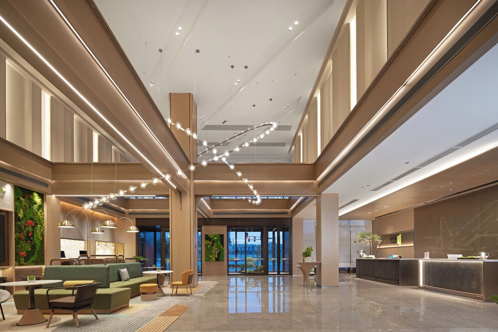 Rezen Longuu Hotel - Guangzhou Baiyun Airport Cultural Tourism City