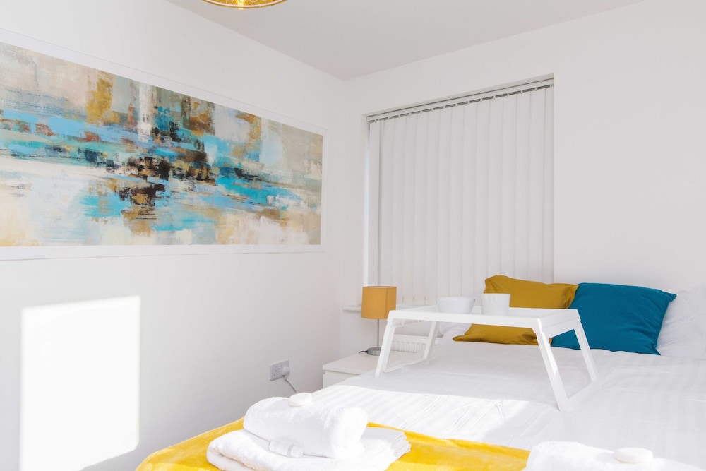 Levon House, Coventry - 2 Bedroom Apartment view 2