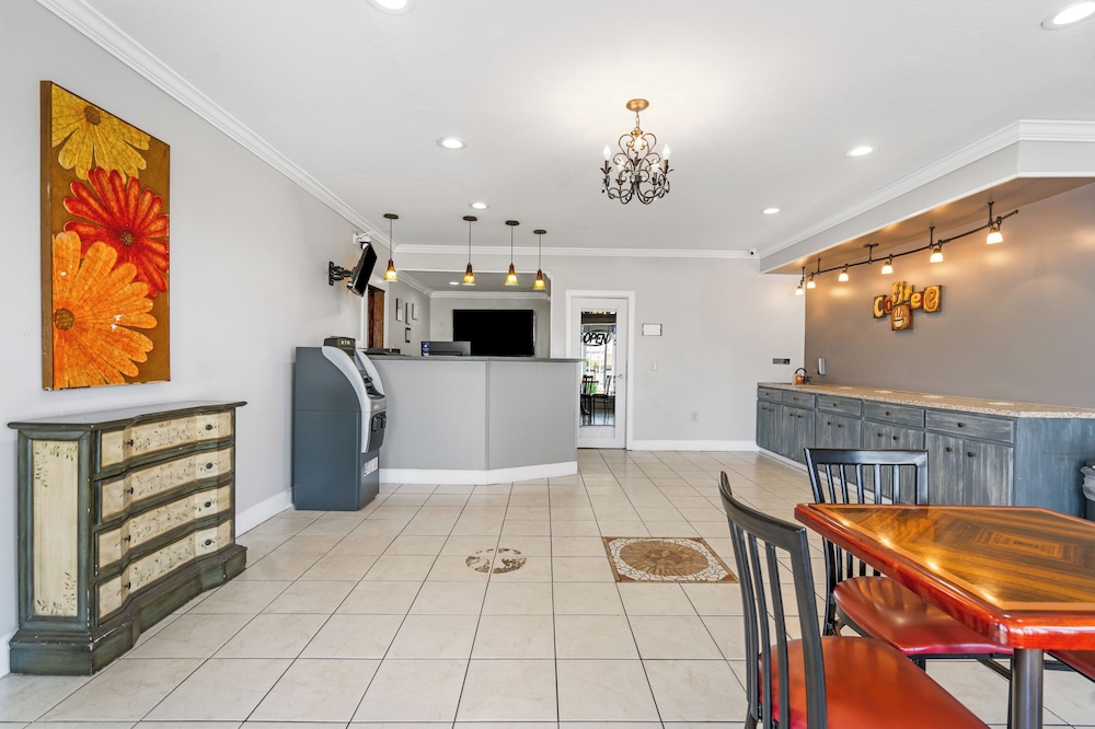 Budgetel Inn and Suite