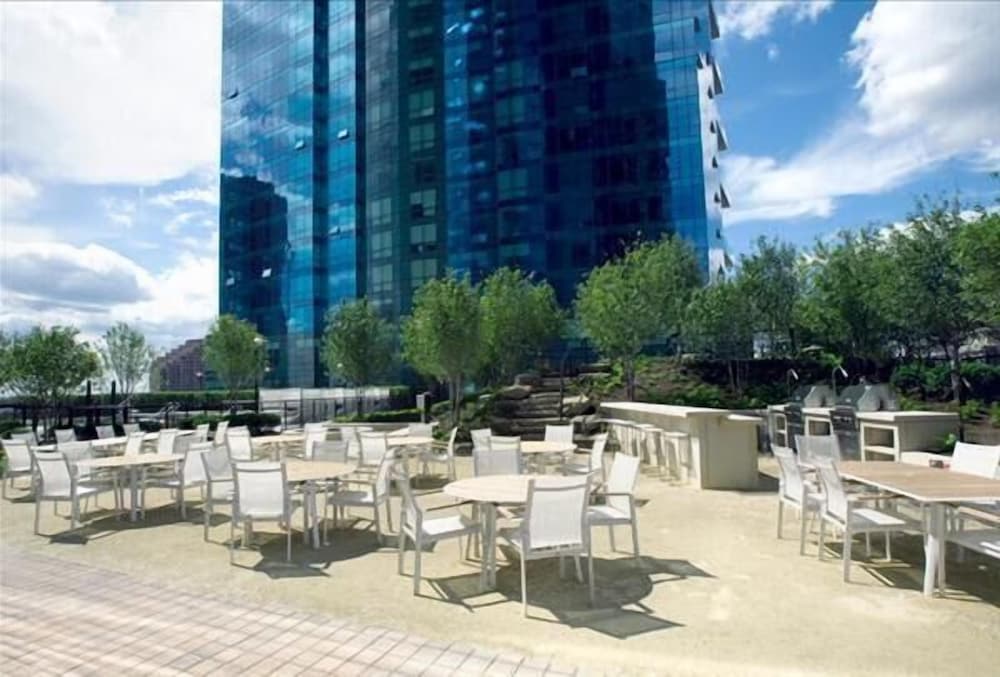 Green Suites