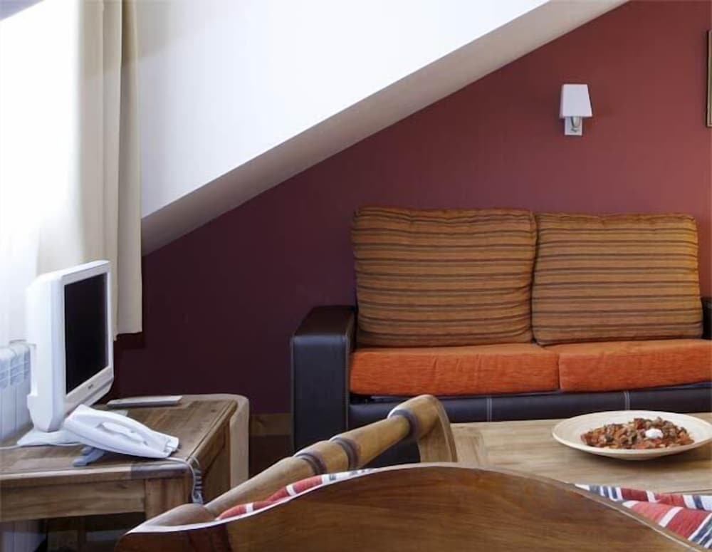 Apartamentos Turísticos Cuirgu
