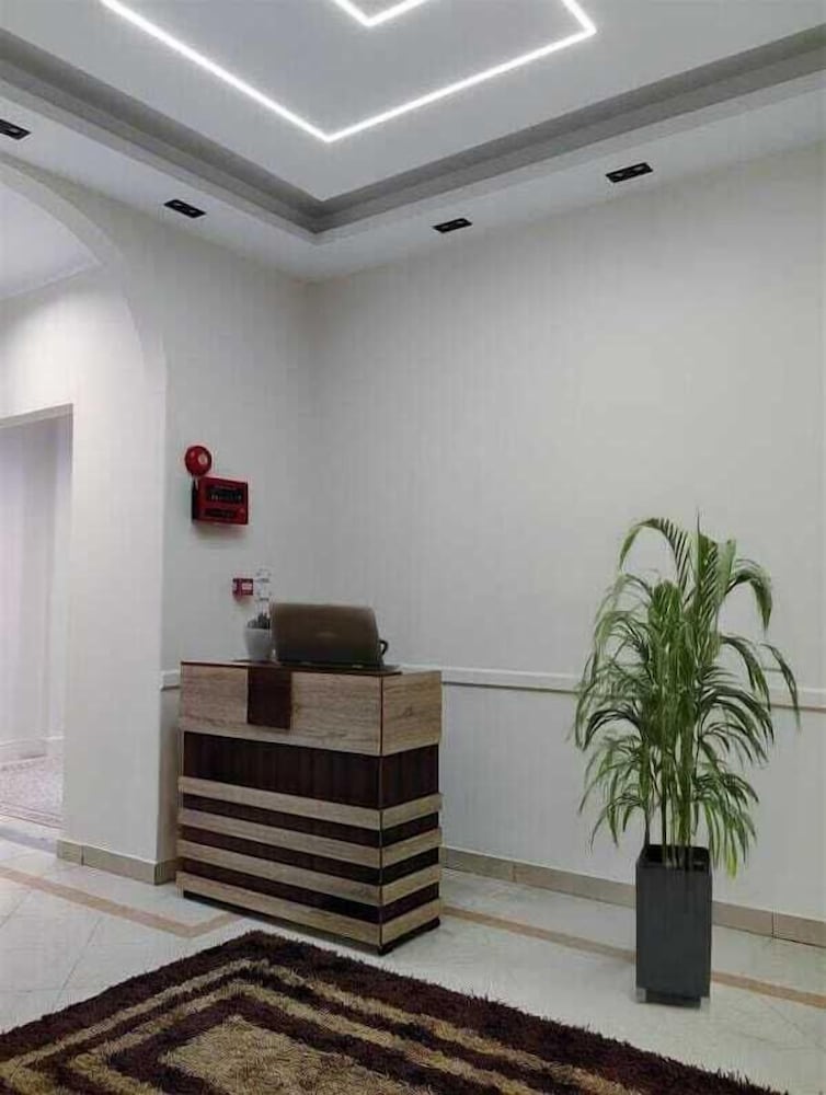 Cairo Crown Hotel