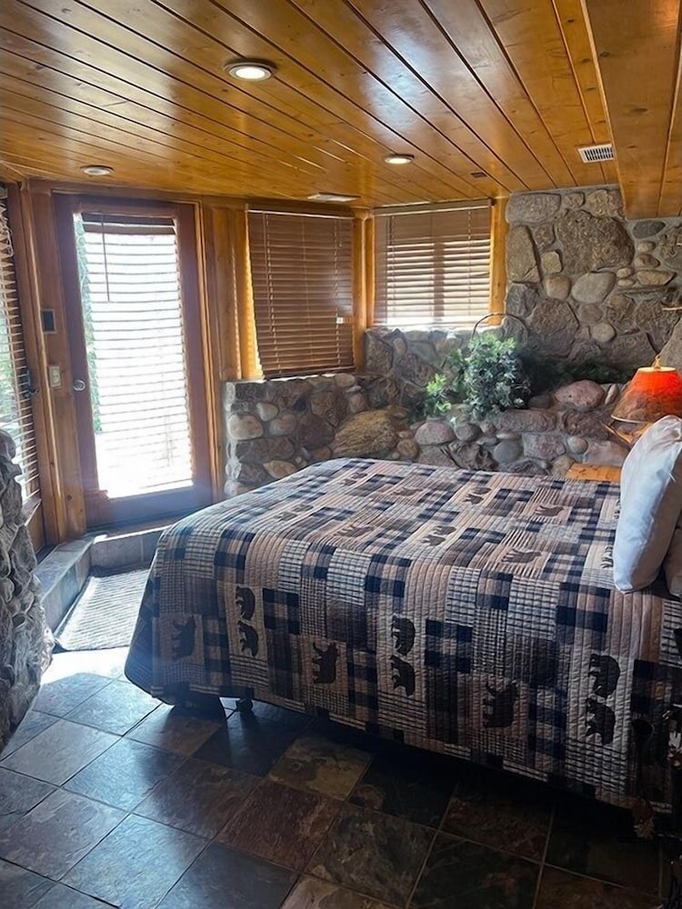 Photo 6