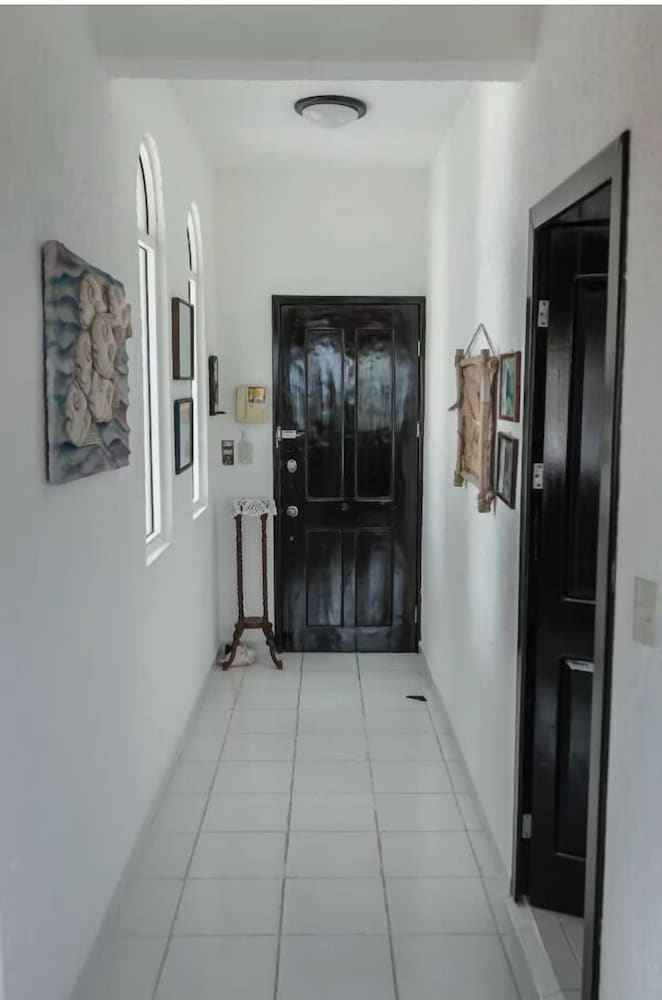 Studios walking distance to the beach